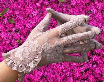 Elegant Short Lace Cross Design Gloves Summer Sunblock Driving Gloves with Beautiful Patterns Embroidery