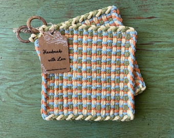 Vintage Kitchen - Handcrafted Woven Cotton Potholders: Kitchen Hot Pads with Coconut Ring