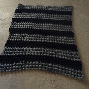 Black and Gray  43x31&quot; Toddler/Child/Lap Afghan