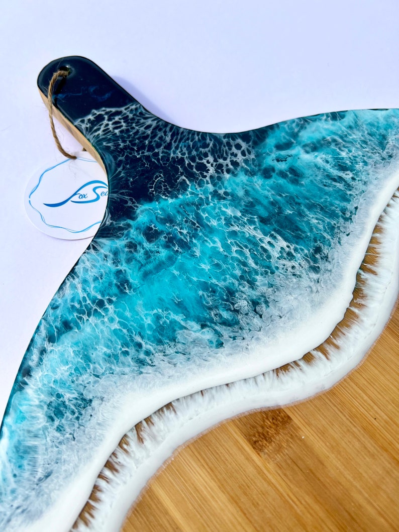 Blue Resin Wave Bamboo Ocean Pizza Serving Platter Chopping Board image 6