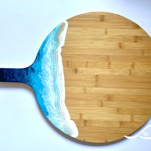 Blue Resin Wave Bamboo Ocean Pizza Serving Platter Chopping Board image 10