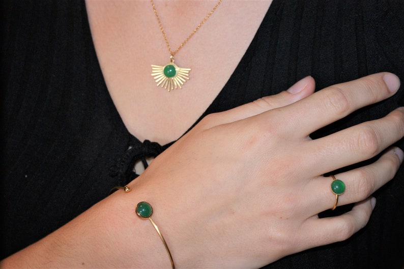 Green cabochon stainless steel ring