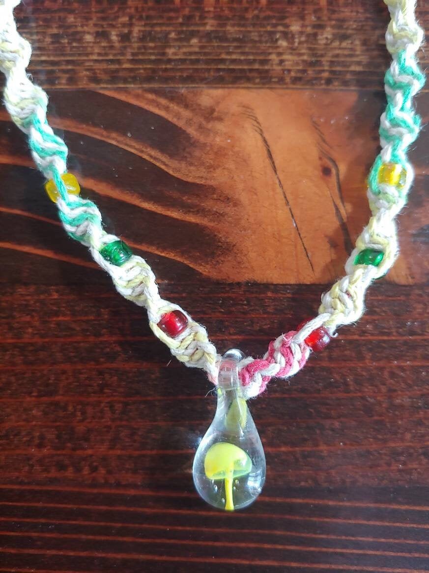 Hemp Necklace. Rasta Colored Hemp Necklace With Mushroom Pendant. Trippy. Hippie. Boho. Gift Etsy Ireland