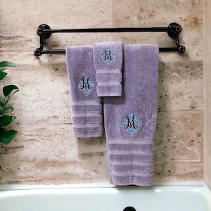 Monogram Towel Set /Personalized Bath Towel Set/ Custom Towel Set/ Embroidered Towel Set/Graduation Gift, Wedding Gift