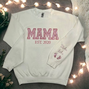 Personalized Mama Sweatshirt with glitter, Custom Mama Sweatshirt with Kid Names on Sleeve, Mothers Day Gift, Birthday Gift for Mom