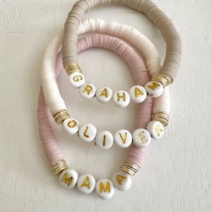 Gold Disc Name Bracelet, Heishi Bracelet, Personalized Jewelry, Mama Gift, Mama Bracelet, Customized, Woman’s Bracelet, Gift for Her