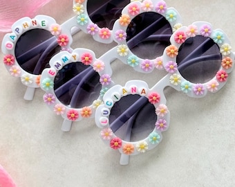 Floral Daisy Girls Personalized Sunglasses, Toddler Gift, Babies Gift, Little Girl Personalized Birthday Gift, Summer accessories for girls