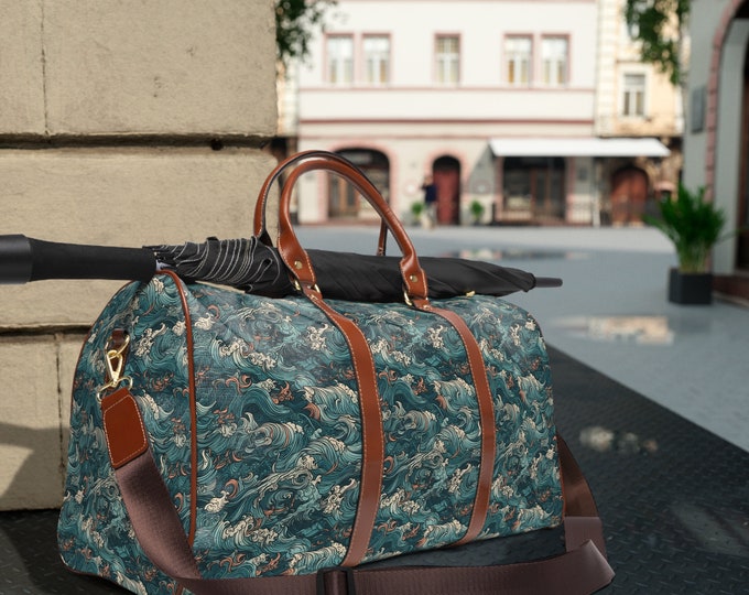 Curly Wave Patterned Waterproof Travel Bag