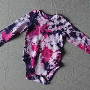 Naturally Dyed Baby Onesies Tie-dye Organic cotton Cochineal Logwood Long sleeved Boho baby Sustainable fashion 12-18 US kids' numeric