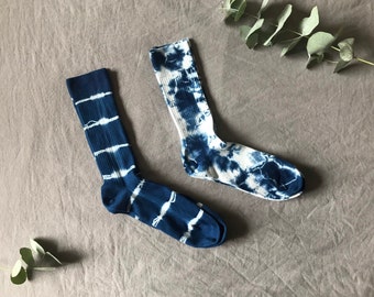 Indigo Scrunch Dye Ribbed Socks | 3 sizes | 2 Shibori designs | Japan | Plant dye | Fashion socks | Stocking | Tie-dye | Hand-dyed | Natural