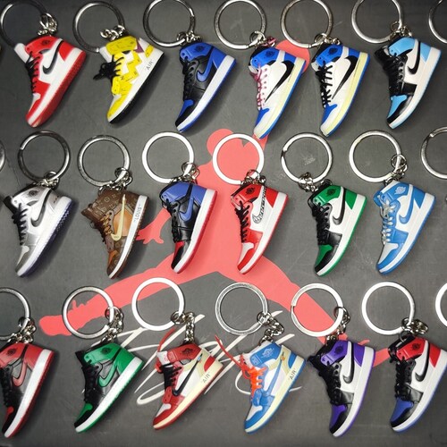 3d mini sneaker keychain