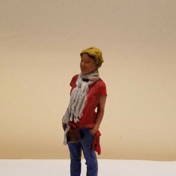 O F G Scale figure Woman with scarf miniature