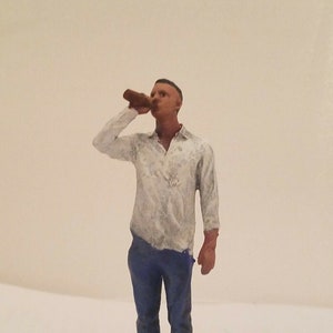 O F G Scale figure Man Drinking / Drunk figure miniature