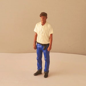 O F G Scale figure Man in Cap / Bloke Miniature