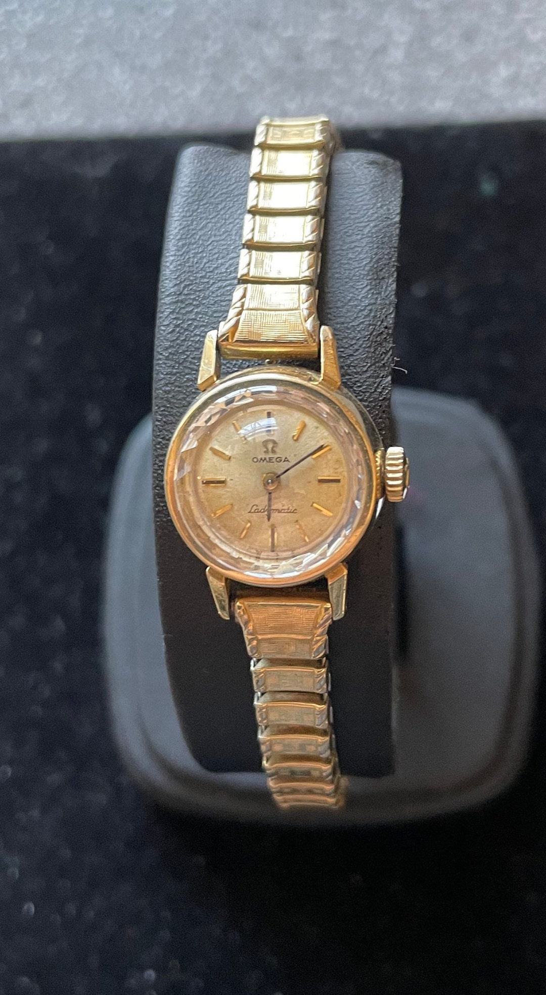 Omega gouden dameshorloge hotsell
