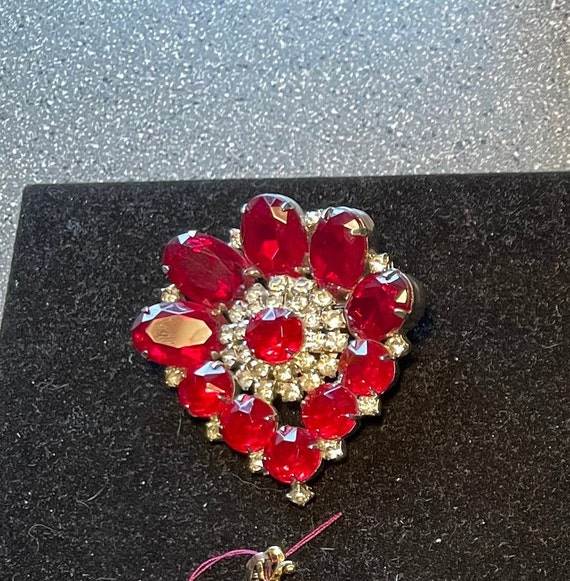 Red Heart-shaped Pin