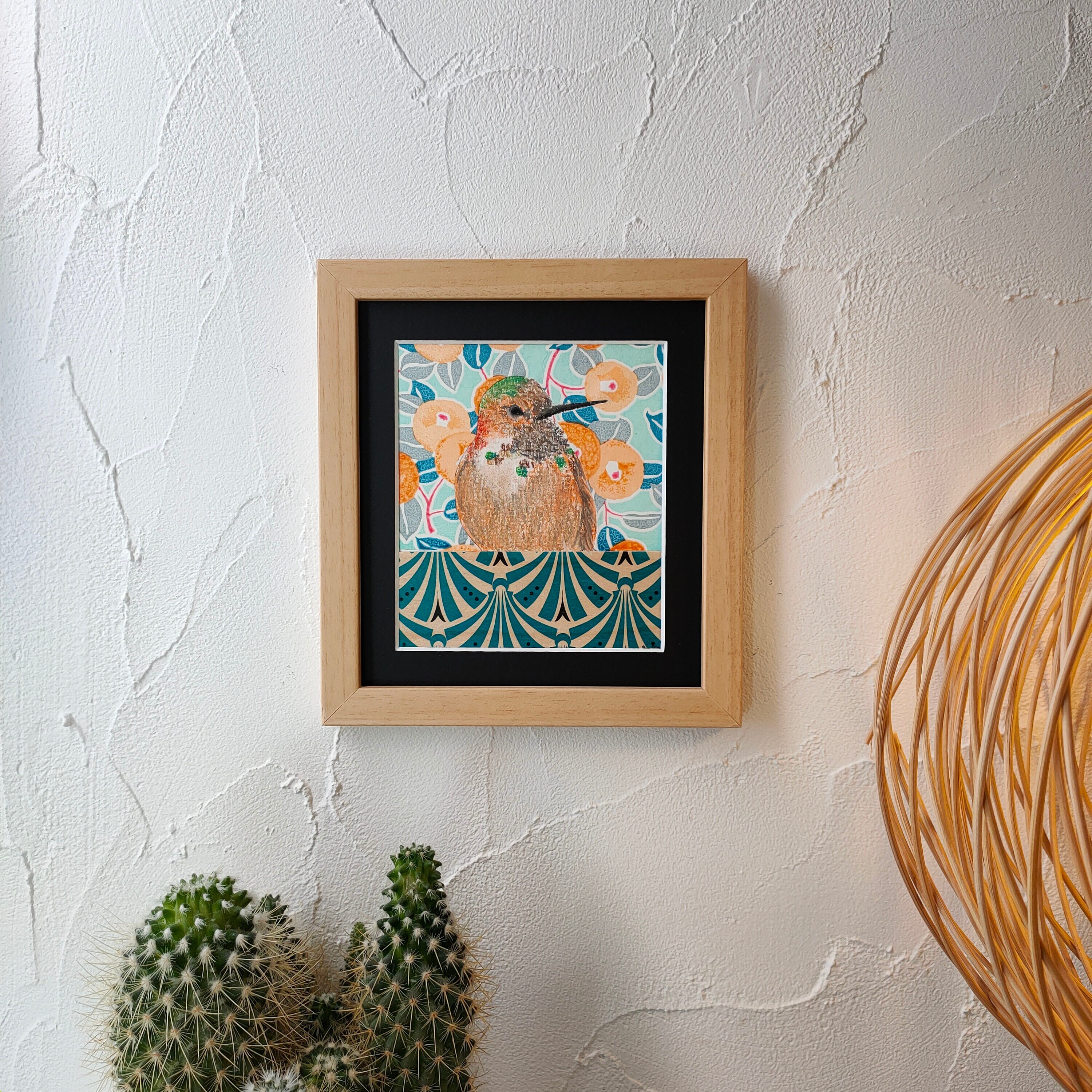 Tableau Colibri Pose Au Pastel Sec et Papier Japonais Fait Main