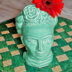 Frida ceramic cocktail mug green