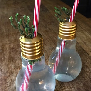 Light Bulb Cocktail Set – Unique Glass Drinkware – Fun Party Barware – Creative Cocktail Glasses for Home Bars & Gifts