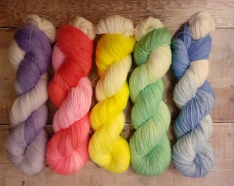 Spring Fades! - Merino Wool - 100% wool - natural fiber - Variagated Yarn - hand dyed yarn - independant dyer