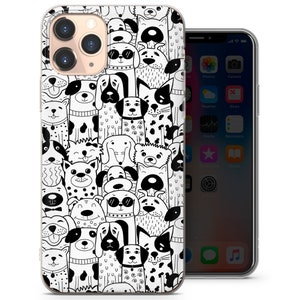 Pode incluir: Uma capa transparente para telefone com uma ilustra&ccedil;&atilde;o em preto e branco de muitos c&atilde;es. Os c&atilde;es s&atilde;o desenhados em estilo de desenho animado e s&atilde;o de ra&ccedil;as diferentes.