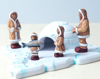 Wooden Inuit Family, Wooden eskimo figures, Hand Made Toy, Inuit dolls, Wooden Eskimo People set, Play set, Gift for kids