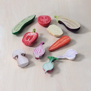 Montessori Wooden Sliced Vegetables: Waldorf Pretend Play Food