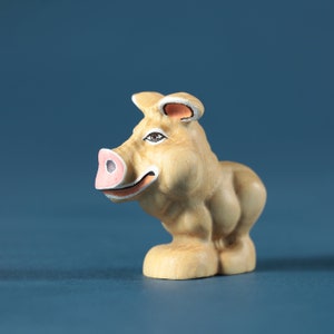 Personaje de dibujos animados de cerdo de madera / Juguetes de madera / Cerdo hecho a mano / Animales de granja / Animales Montessori / Juguetes Waldorf / Regalo para niños