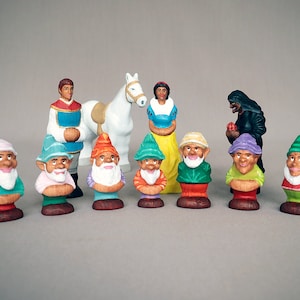 Handmade Wooden Snow White and Seven Dwarfs Toy Set: Waldorf Figurine