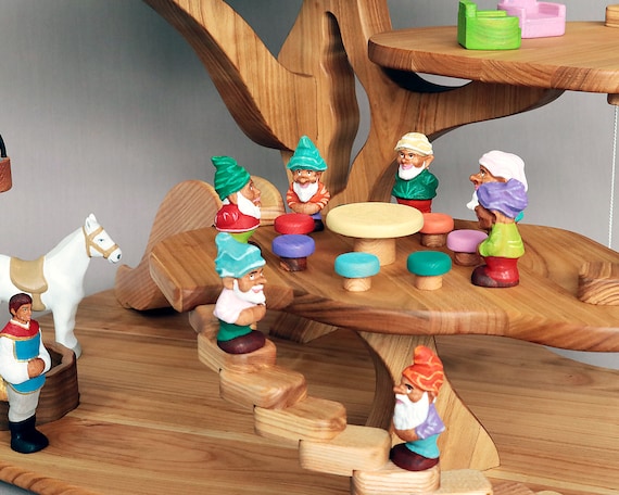cabane d'arbre, maison d'elfes lutins, jouet en bois magic wood