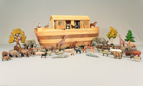 Wooden Noah's Ark With Animals Figures Montessori and Waldorf Toys Large  Set of Wooden Animals With Noah Ark by Noelino 