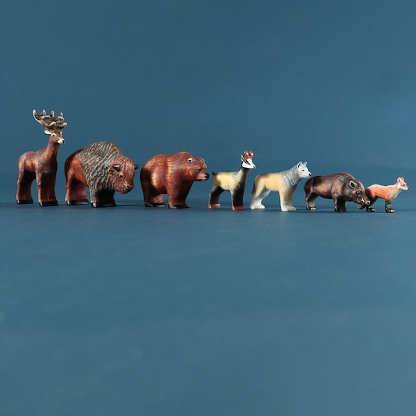 Wooden Woodland Animals Set | 7 Beautiful Forest Animals Made of Wood | Collectible Woodland Animals Figure | Hand Made Wooden Toys