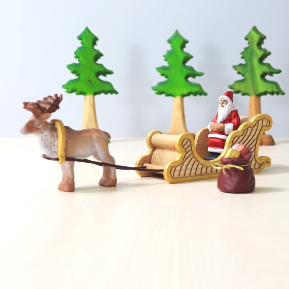 Christmas wooden figures Clearance