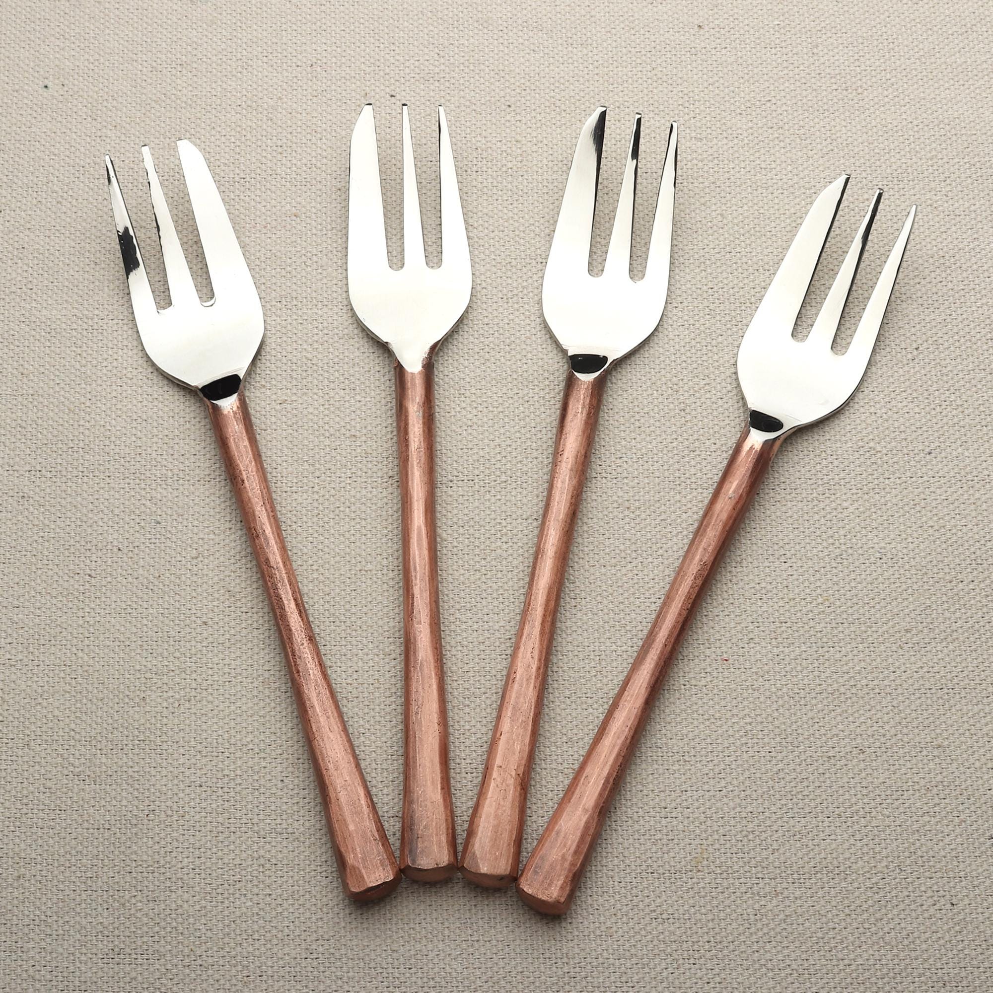  　 BEADEDペストリーフォーク 4本セット INOX メディッキ デザート/ペストリーフォーク 4本セット - Etsy 日本