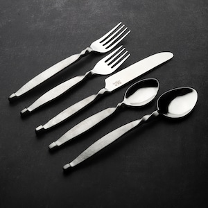 Inox Artisans Hammered Twisted Urban 5 Pc. Flatware Set (Serves 1)