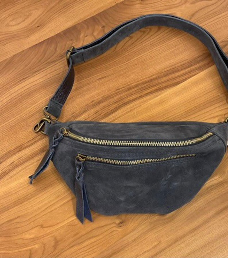 Sac banane femme cuir , Bum bag , hip bag pochette banane cuir image 4