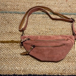 Sac banane femme cuir , Bum bag , hip bag pochette banane cuir image 8