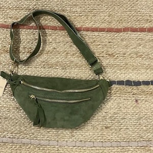 Sac banane femme cuir , Bum bag , hip bag pochette banane cuir image 5