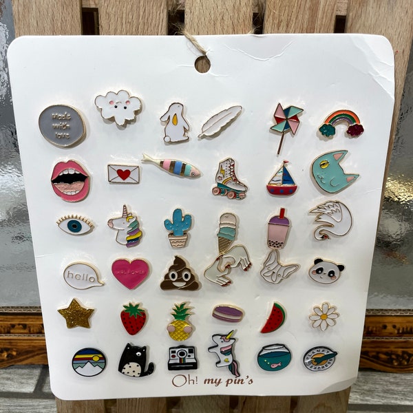 Pins et badges  , pins et broche , pins lapin, pins veste , lot de pins