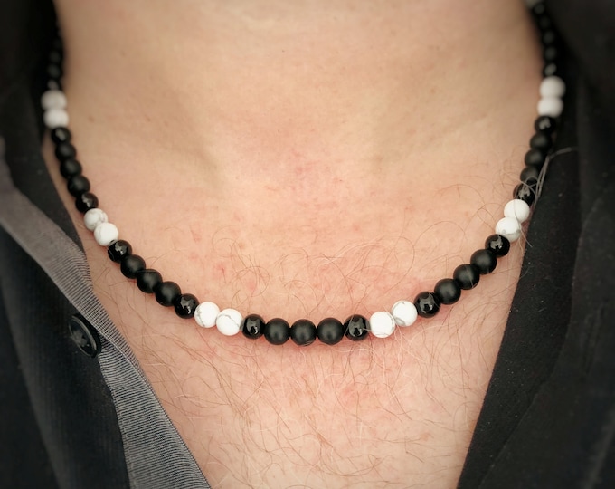 Men's White Howlite & Black Onyx Bead Necklace