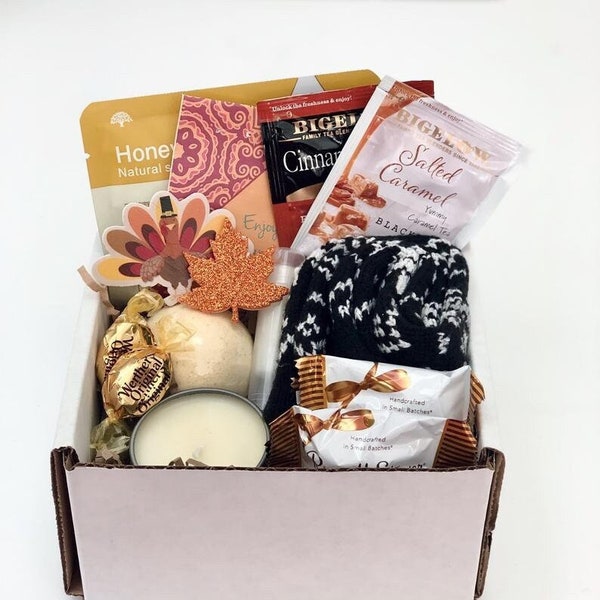 Winter Care Package, Christmas Gift Box, Holiday Gift Box for Women, Finals College Care Package, Fall Gift Basket, Hygge Gift Cozy Gift Box