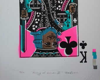 King of Clubs II - Arte original de plantilla de pintura en aerosol, firmado y editado por el artista Dylan Bell