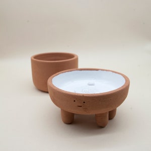 fun mini flower pot, mini flower pot with legs, flower pot for succulents image 4