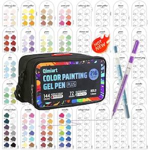 Może przedstawiać: Czarny piórnik z napisem "Qimiart COLOR PAINTING GEL PEN PLUS 216 COLORS" i próbnikami kolorów. Zawiera 144 kolory akrylowe, 72 kolory brokatowe i grube pisaki 1,0 mm. Widoczne są dwa żelopisy.