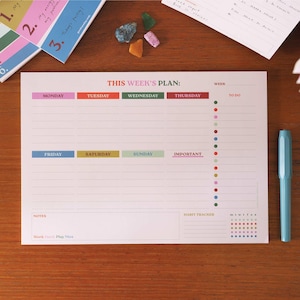 A4 Weekly Planner Pad | Desk Planner with Habit Tracker | Weekly Notepad | Daily Planner | To-Do List Desk Pad Planner | Magnetic