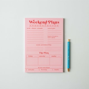 Weekend Planner A5 Pad Różowy i czerwony Planer aktywności | Lista rzeczy do zrobienia | Weekendowy notatnik | Podkładka do produktywności | Codzienny planer | Podkładka magnetyczna