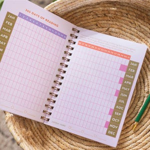 A5 reading journal. TBR list. Book Reviews. 100% Recycled Paper. Made in the UK.