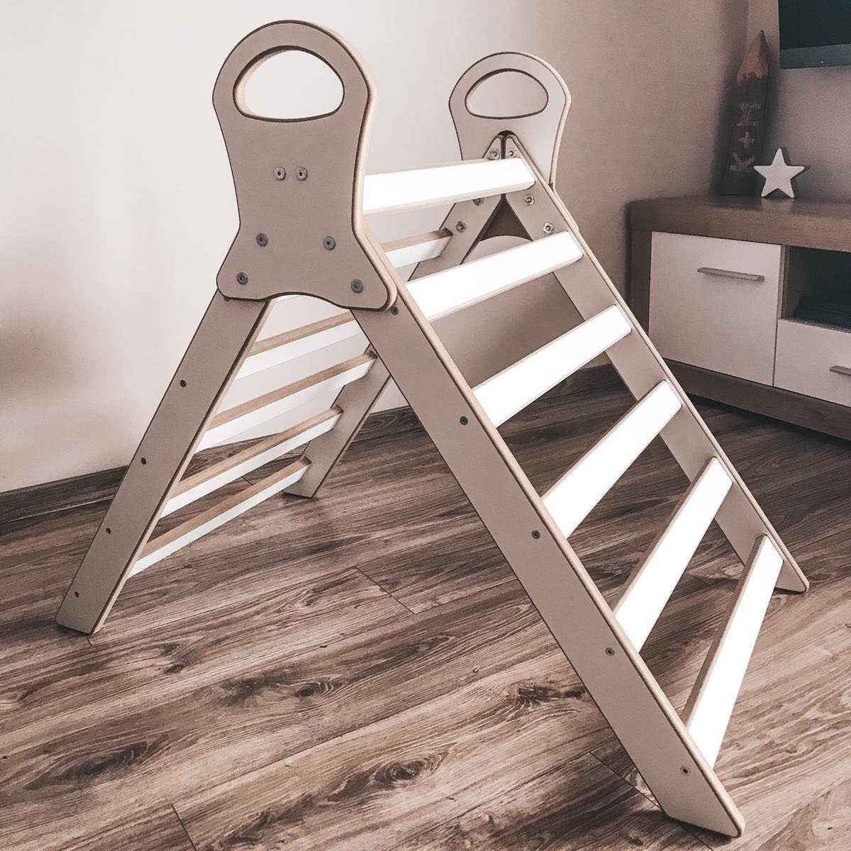 Escalera Montessori de madera con TOBOGÁN y PARED DE ESCALADA. Etsy