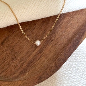 Collier perle eau douce Plaqué or tendance collier chaine fine multirangs ras de cou doré pendentif perle image 3