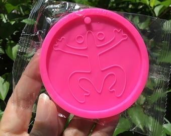 Silicone mold for Taíno coquí frog pendant and earrings, Taíno sun pendant and earrings for resin and polymer clay. Jewelry mold with Taíno symbols